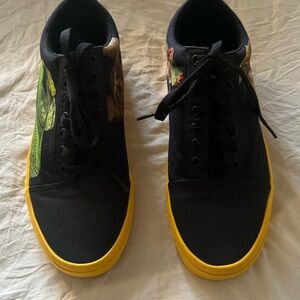 Vans x National Geographic Old Skool M’s size 7 W’s size 8.5